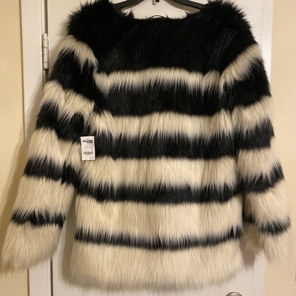Charlotte russe Faux Fur - Picture 5 of 6